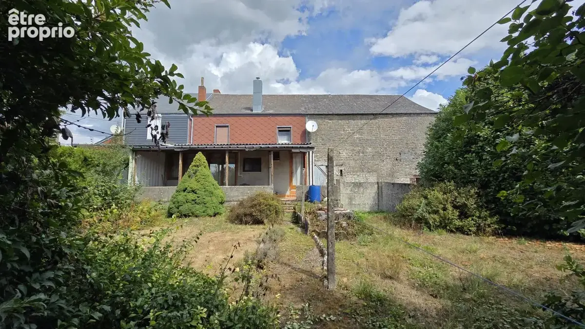 Maison avec de grandes dépendances située à Wallers-en-Fagne - photo 2