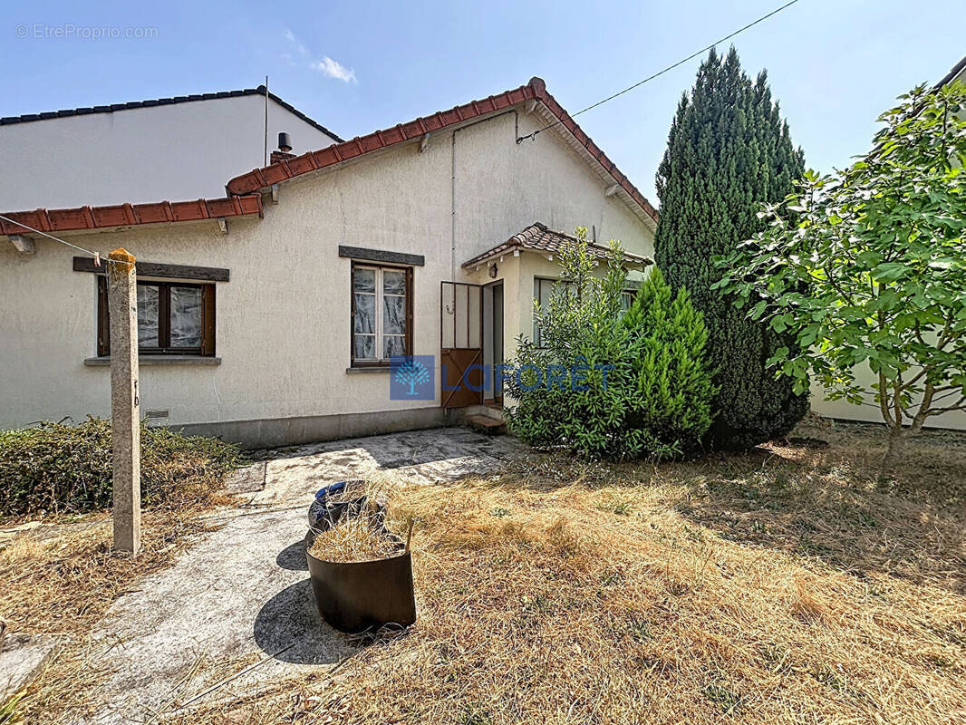 Maison à CHILLY-MAZARIN