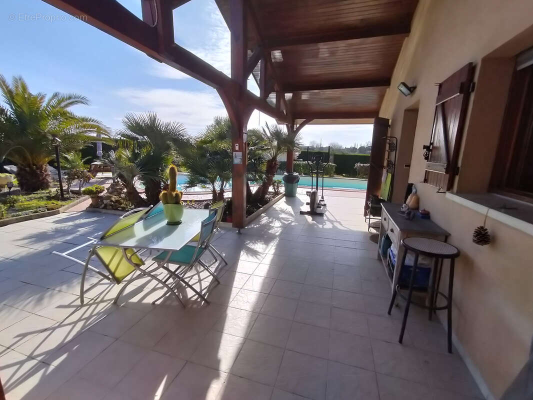 Maison à VERGOIGNAN