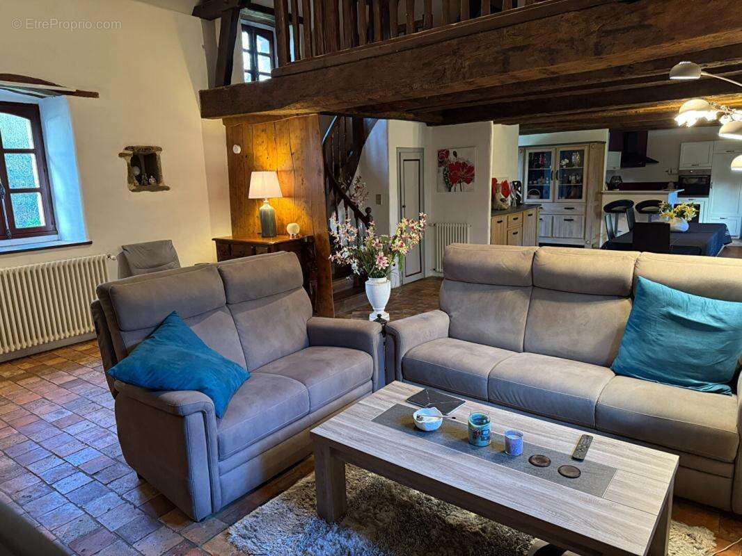 Maison à GRAND-CHAMP