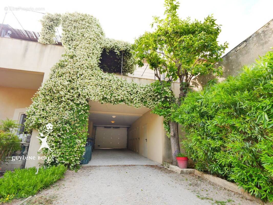 Appartement à LE CAILAR