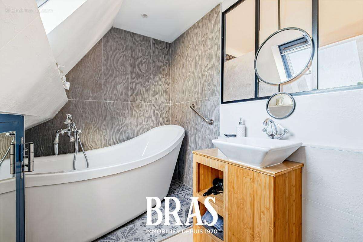 Maison à LE POULIGUEN