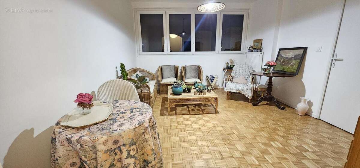 Appartement à LYON-5E