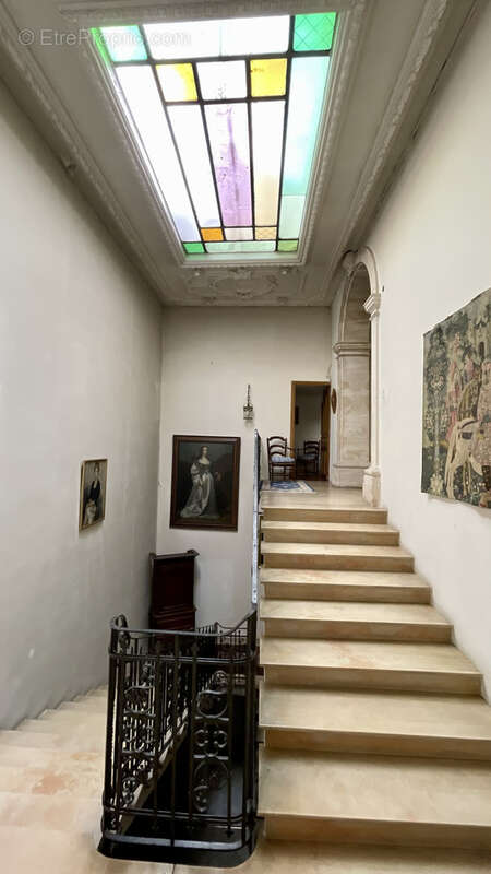 Maison à L'ISLE-SUR-LA-SORGUE