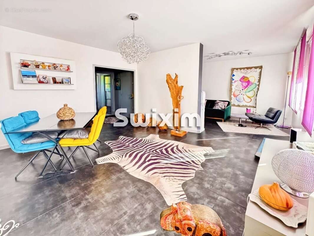 Appartement à PIERRELATTE