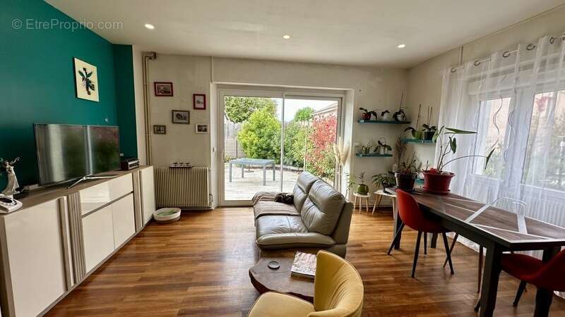 Maison à SAINT-BONNET