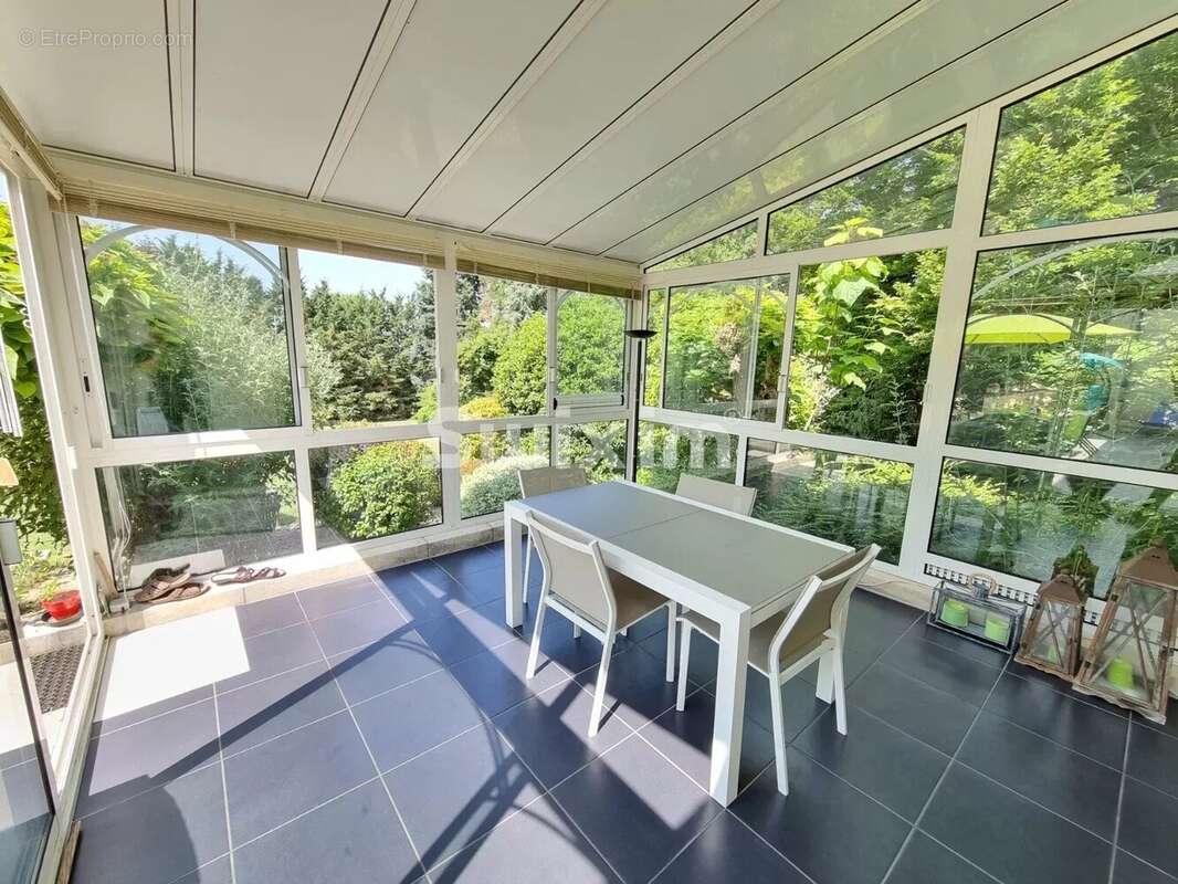 Maison à VARENNES-VAUZELLES