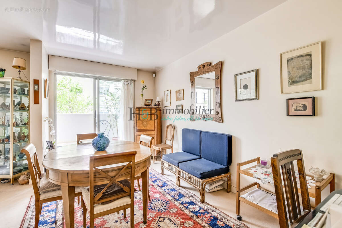 Appartement à PARIS-11E