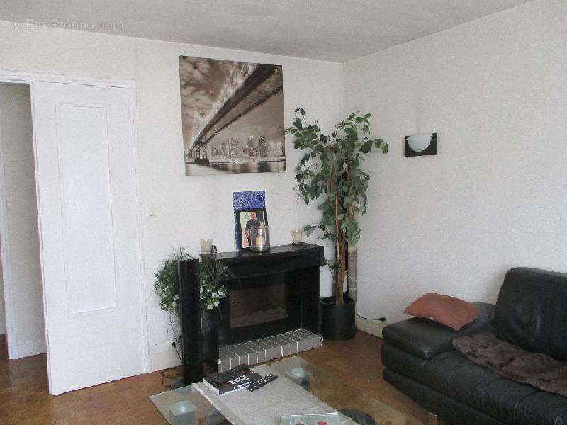 Appartement à LIMEIL-BREVANNES