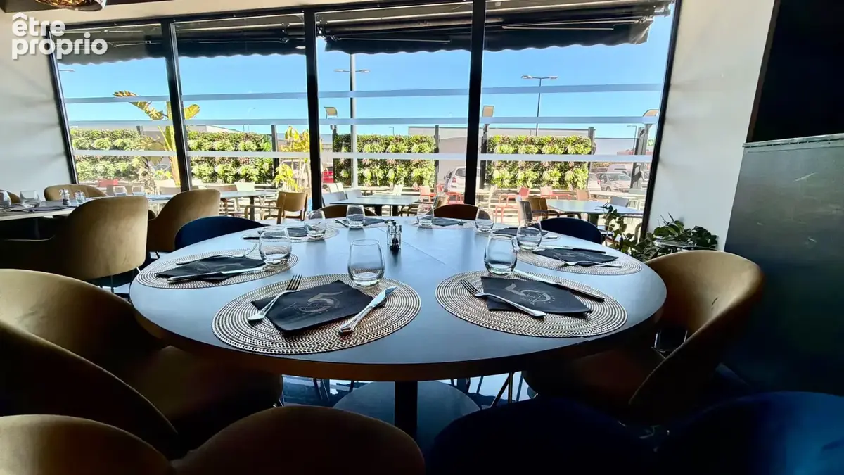A vendre fonds de commerce restaurant 750 m2 idealement situe dans une zone commerciale avec parking la garde - photo 6