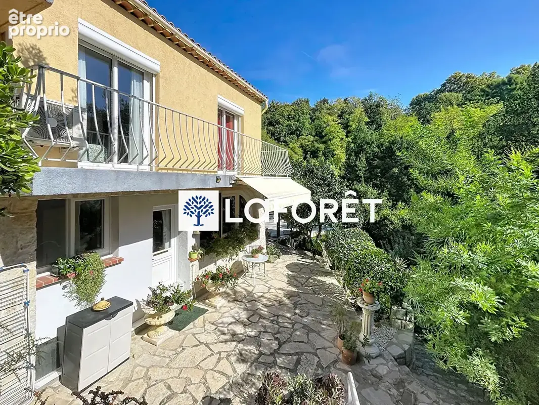 Maison Vence 9 pièce(s) 207 m2 - photo 3