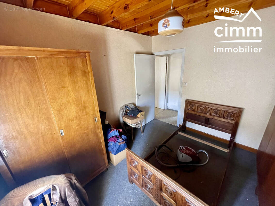 Maison à SAINT-ANTHEME