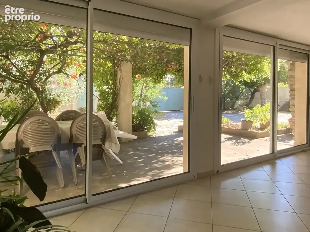 Villa de 170 m2 Uzès à pieds avec jardin de 800 m2. - photo 8