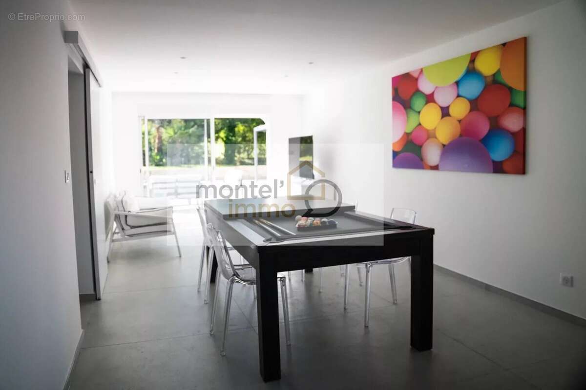 Maison à MONTELIMAR