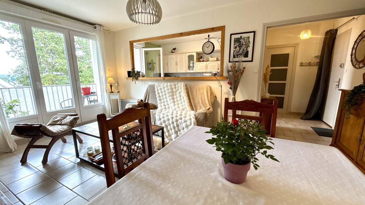 Appartement à CARHAIX-PLOUGUER