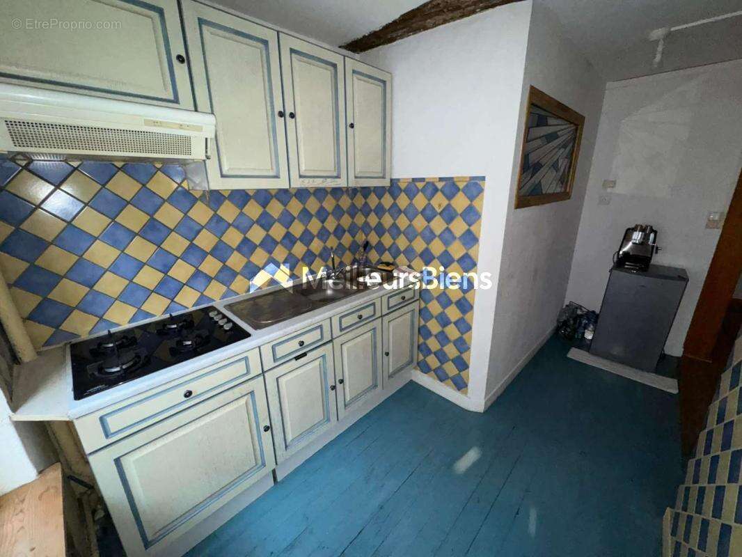 Appartement à AVESNES-SUR-HELPE