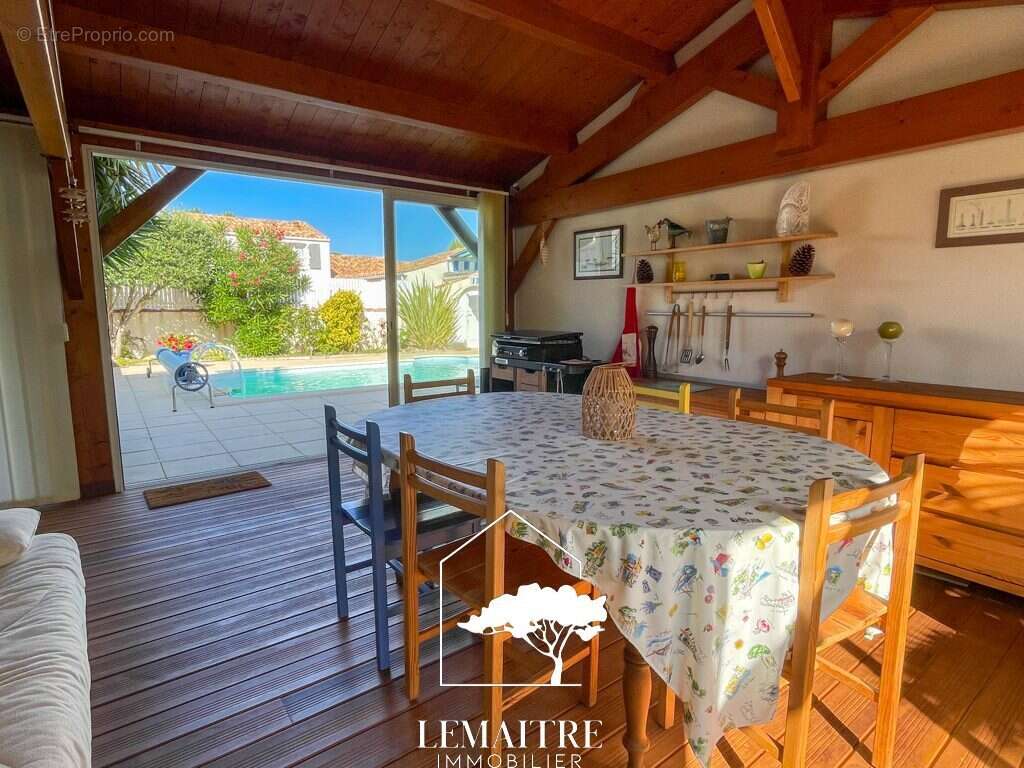 Maison à LES MATHES