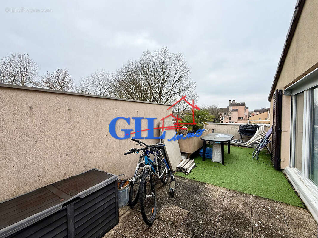 Appartement à NANDY