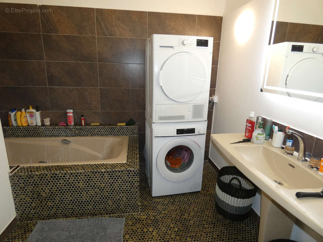 Appartement à CARCASSONNE