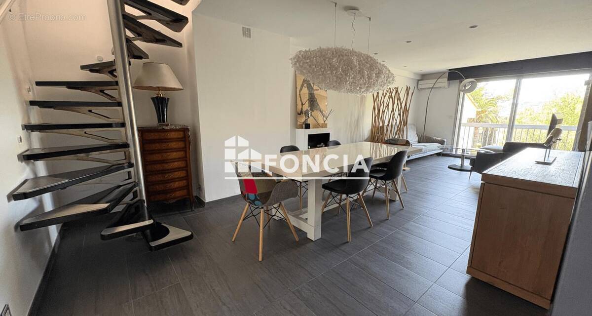 Appartement à CARQUEIRANNE