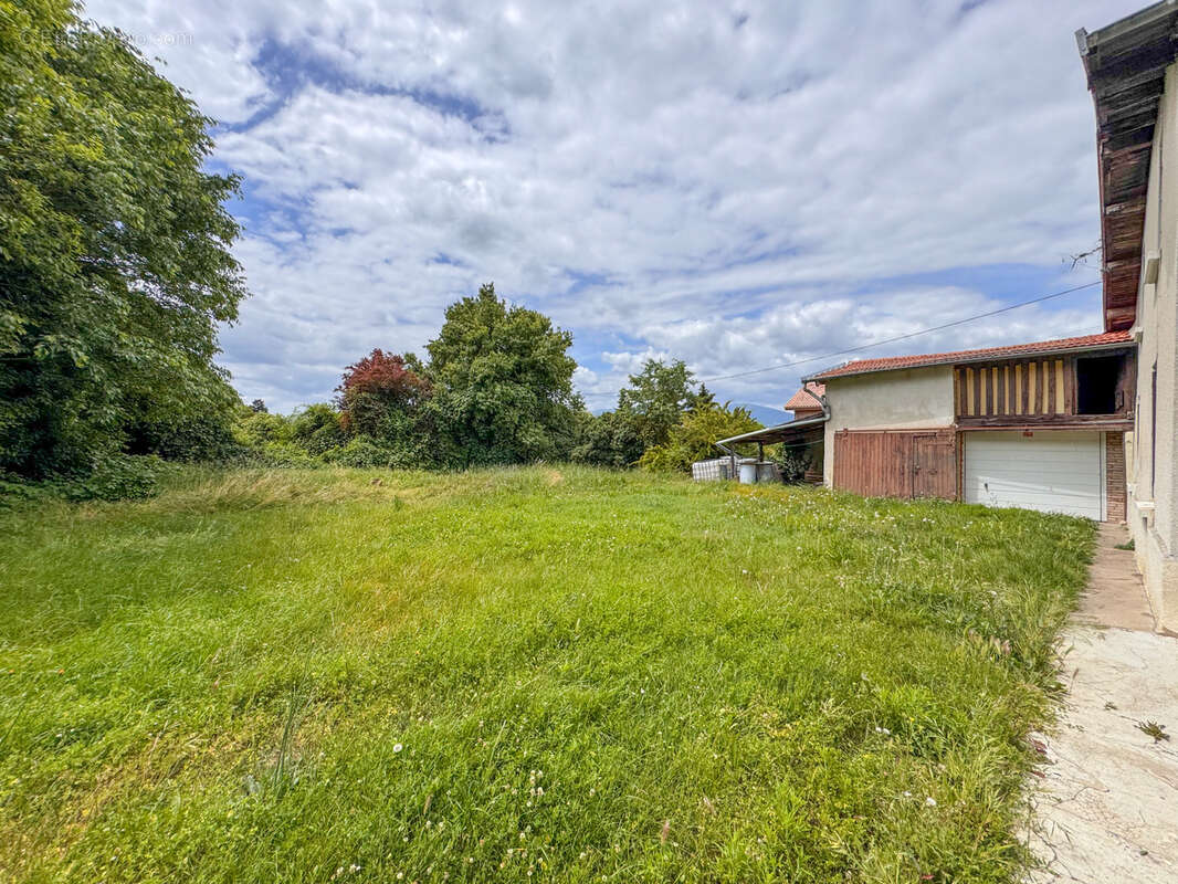 Maison à CLONAS-SUR-VAREZE
