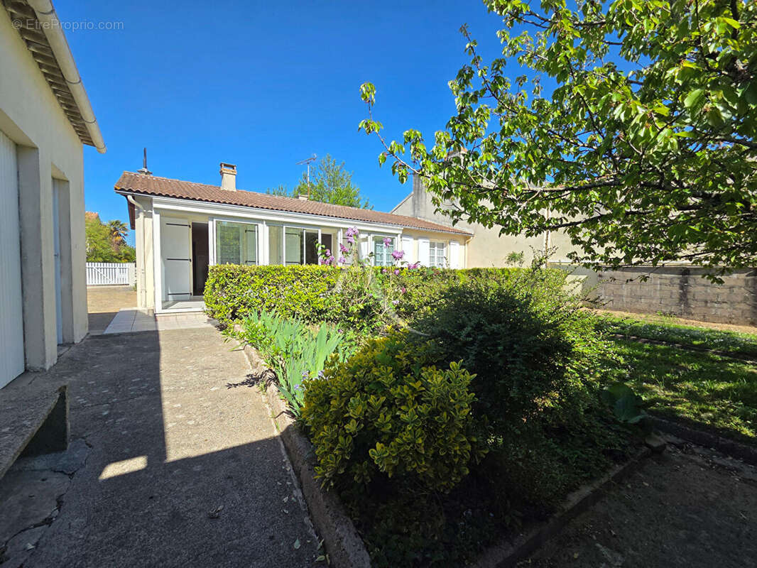 Maison à AIZENAY