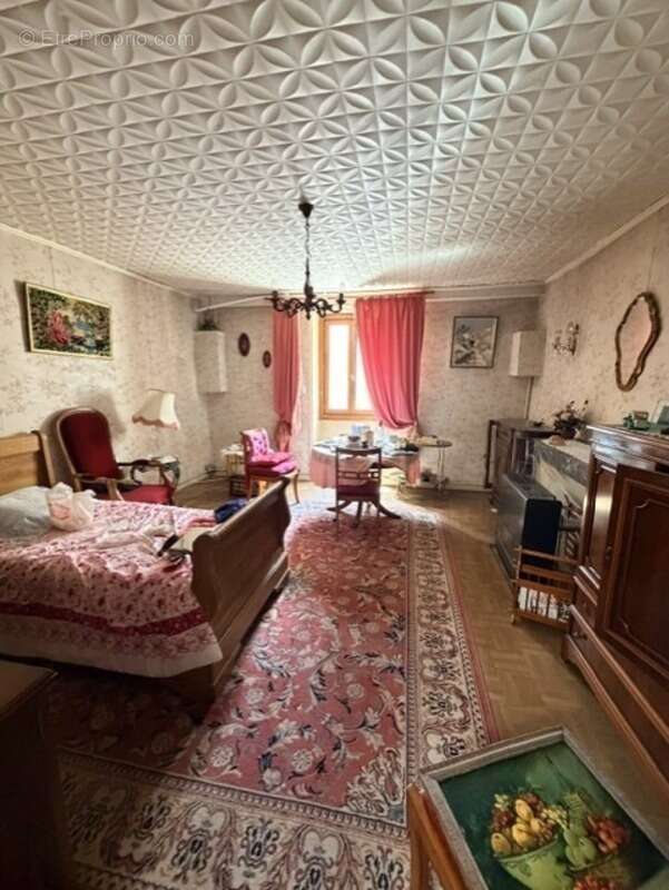Maison à PLOMBIERES-LES-DIJON
