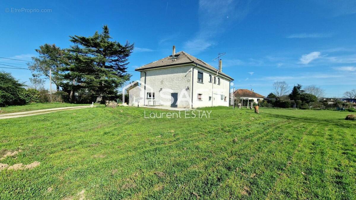 Photo 1 - Maison à MONTBETON