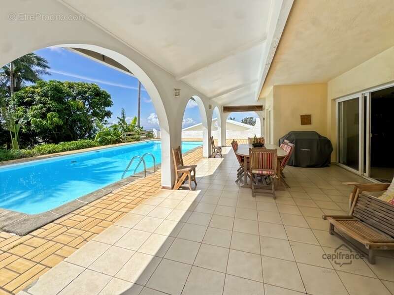 Maison à SAINT-DENIS