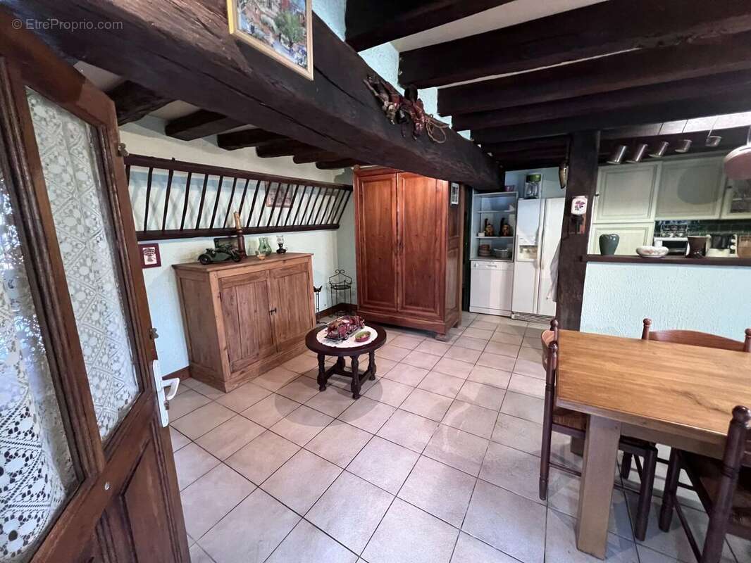 Maison à POILLY-LEZ-GIEN