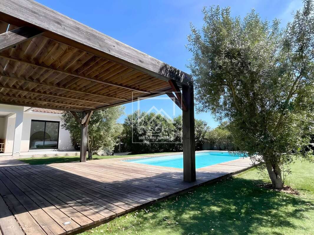 Maison à PORTO-VECCHIO