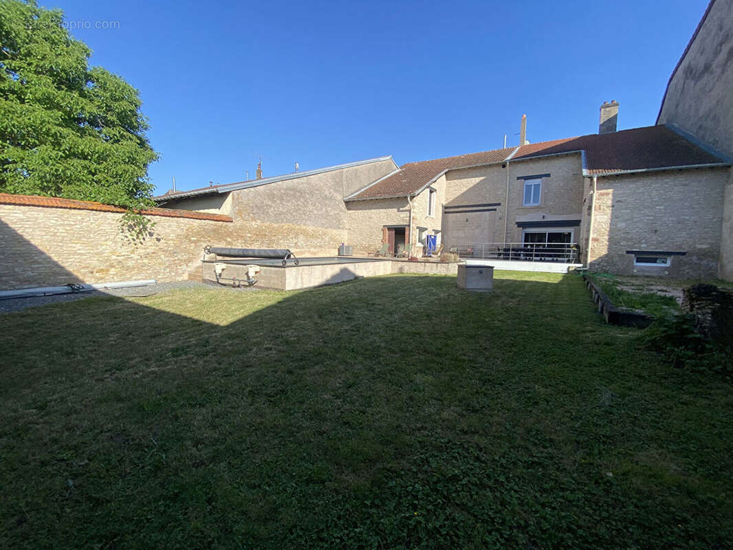 Maison à ARRACOURT