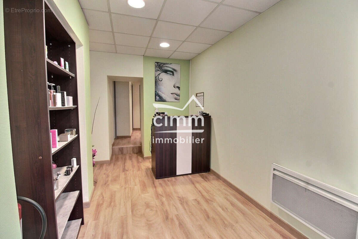 Autre à SAINT-SIMEON-DE-BRESSIEUX