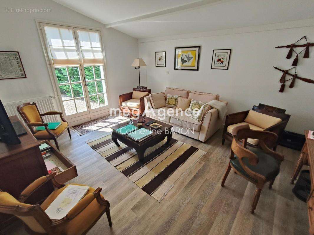 Maison 3 chambres jardin piscine - photo 4