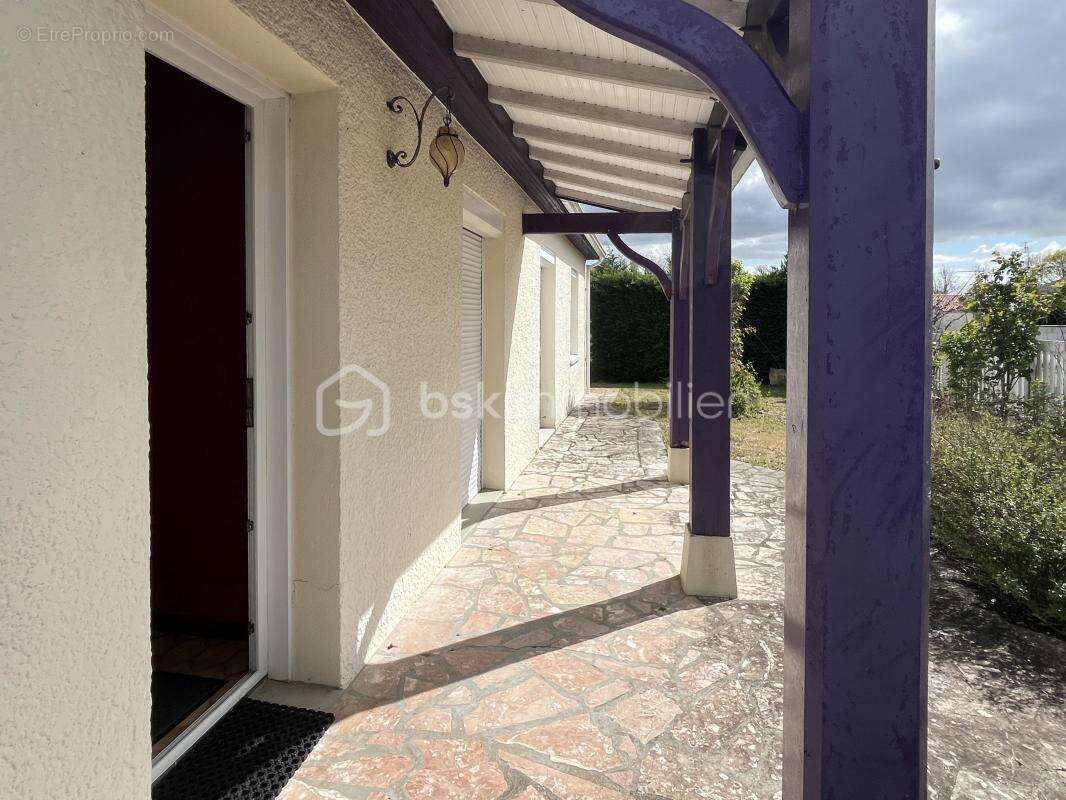 Maison plain-pied 98 m2 sur terrain clos 564 m2 - photo 2