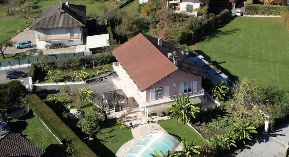 Maison à BONNE