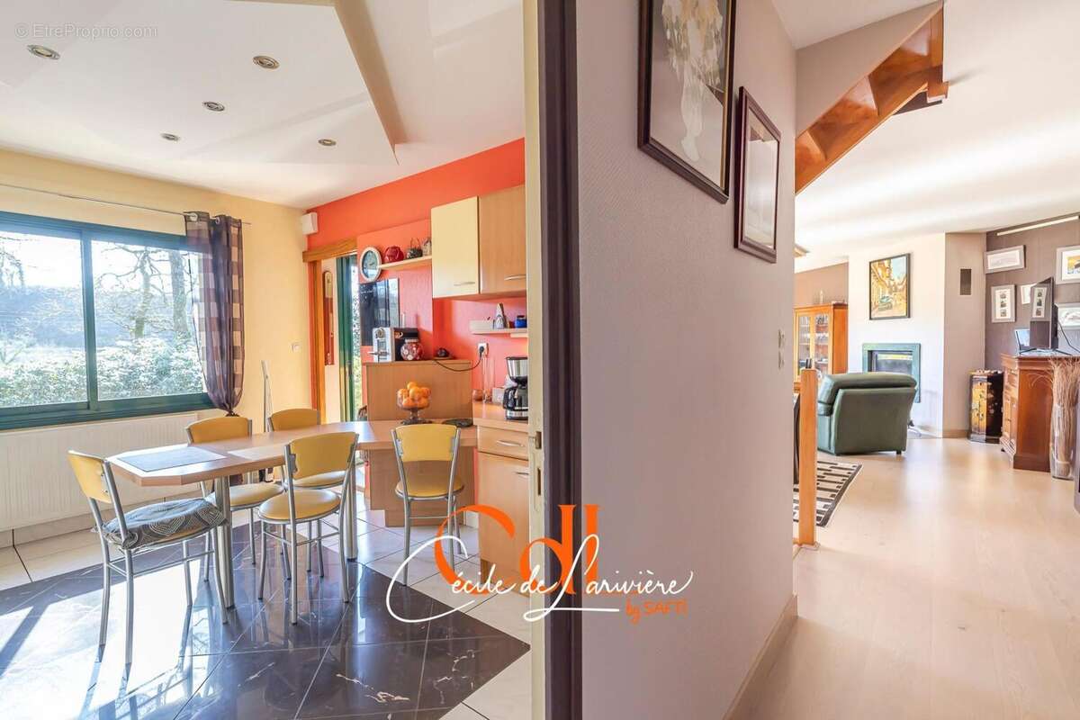 Photo 5 - Maison à LANDIVISIAU