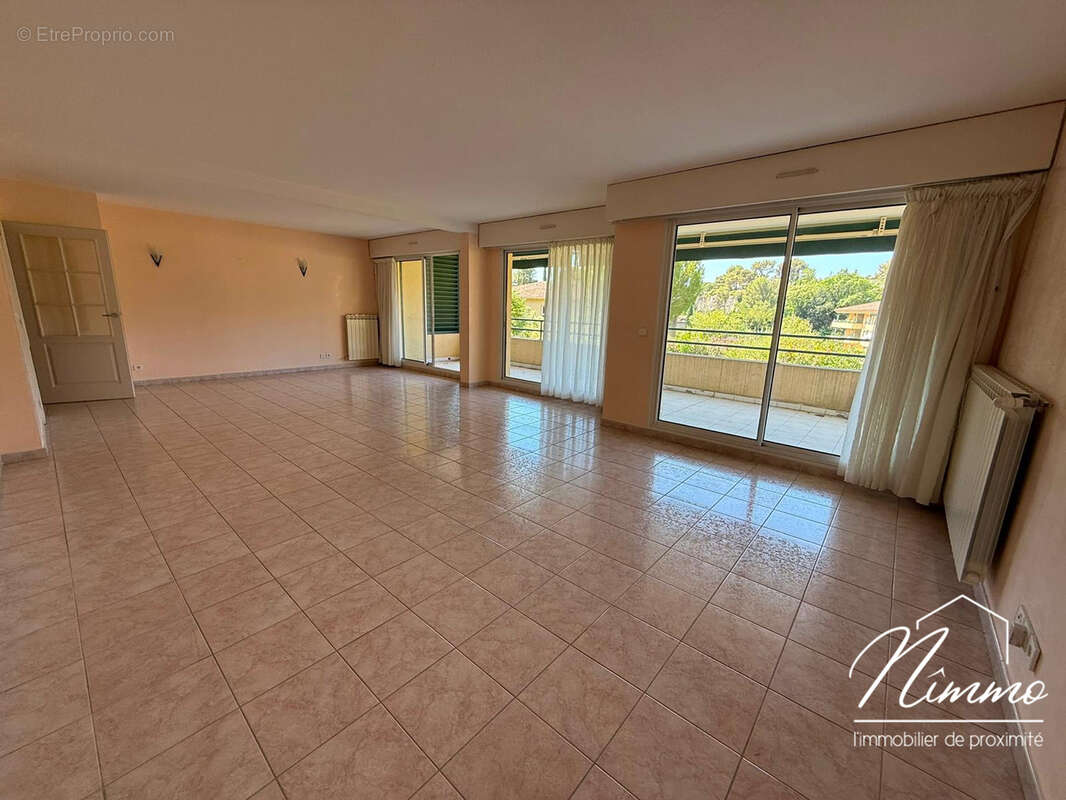 Nimes cigale les villegiales appartement t7 terrasses double garages piscine - photo 5