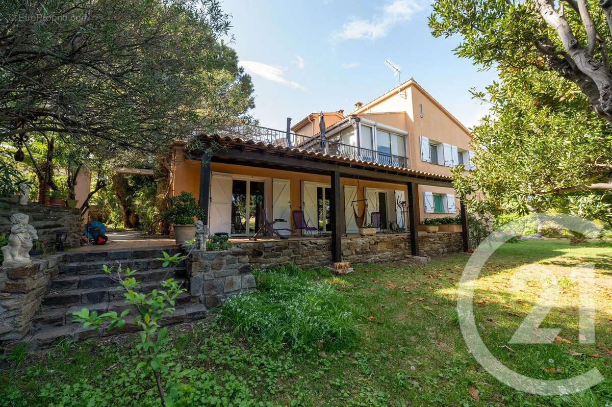 Maison à LE LAVANDOU