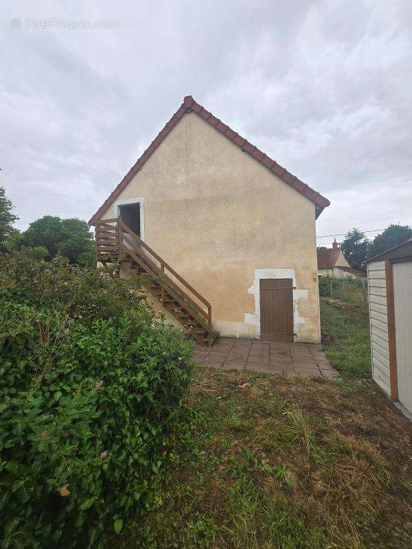 Maison à JUSSY-LE-CHAUDRIER