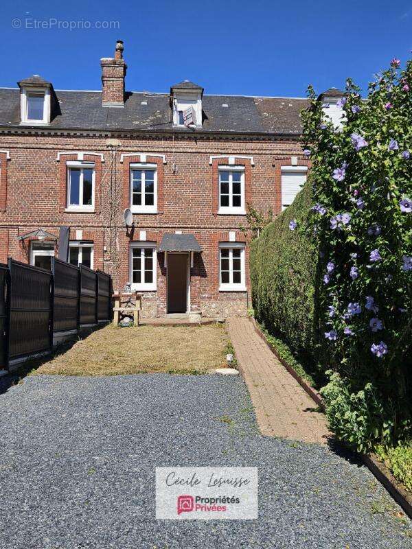 Maison 4 pièces avec terrasse, petit jardin et espace de stationnement - photo 11