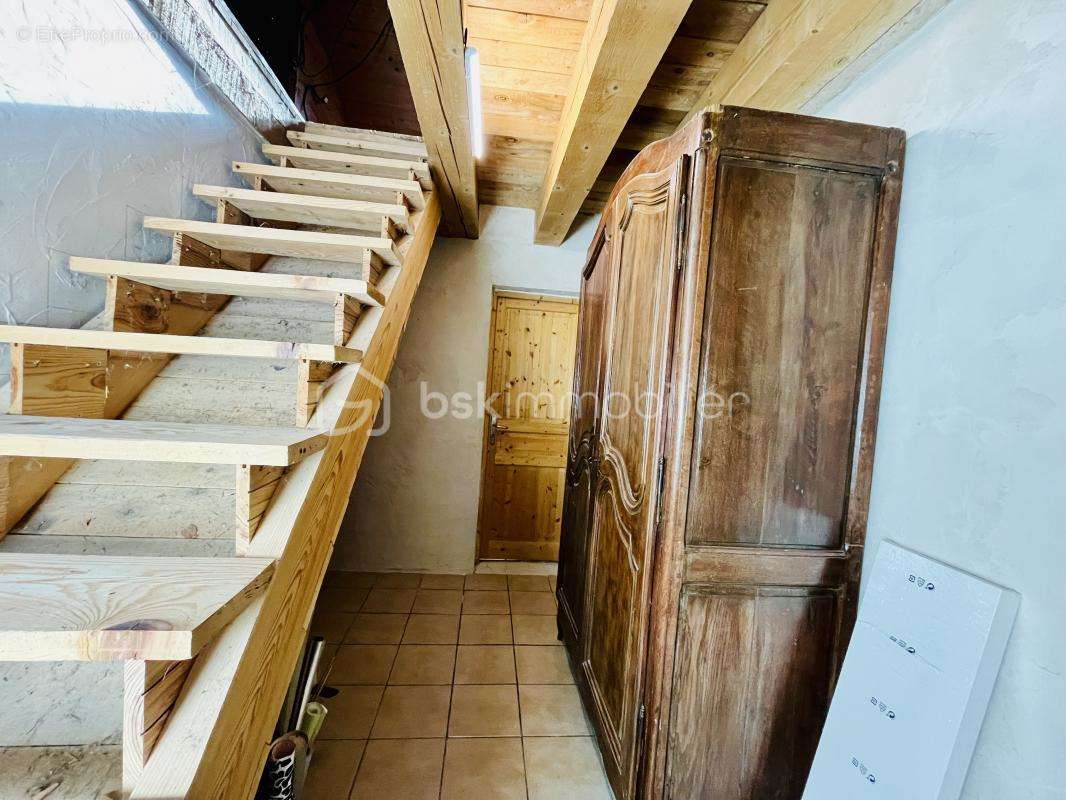 Maison à FORCALQUIER