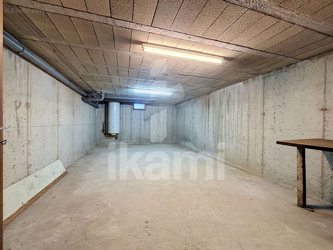 Maison avec garage, cave et jardin - photo 8
