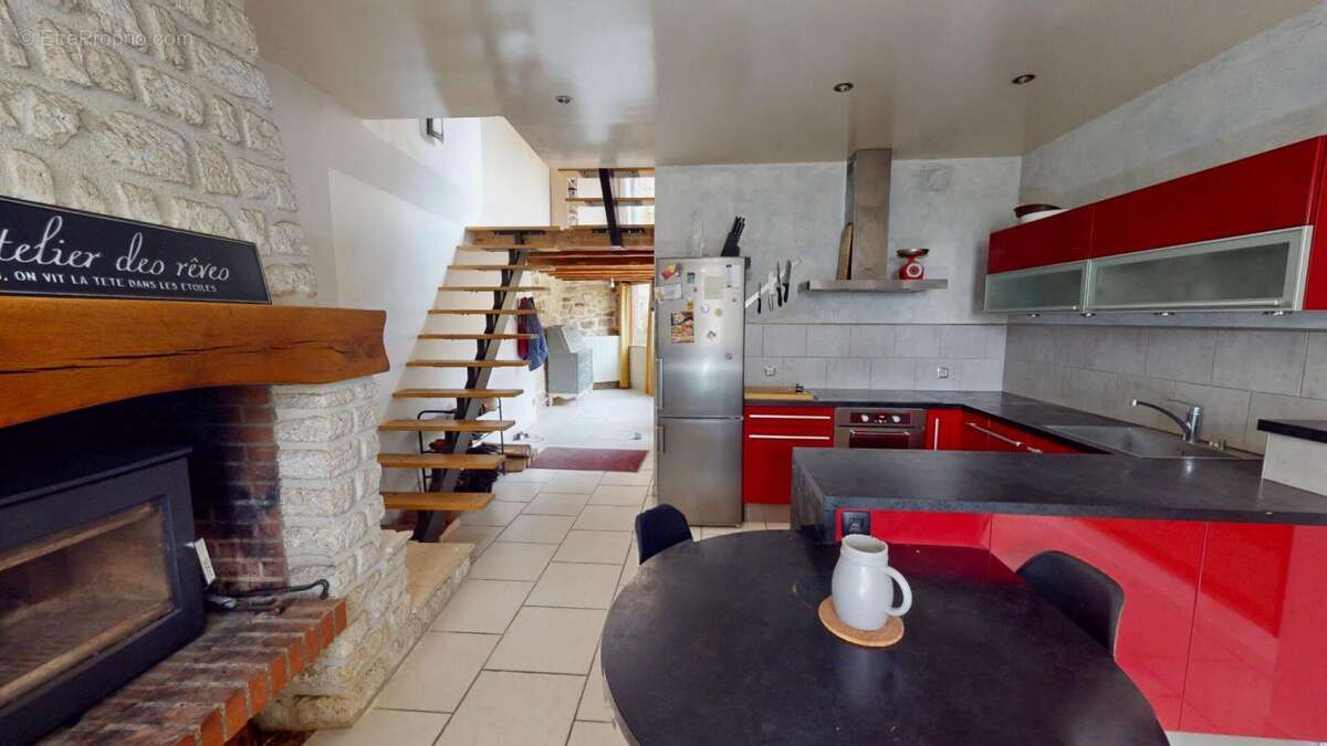 Maison à LA FERTE-MILON