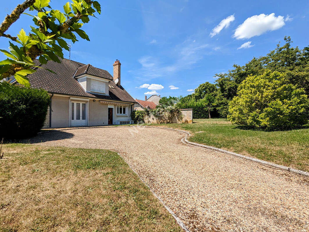 Maison à BEAURIEUX