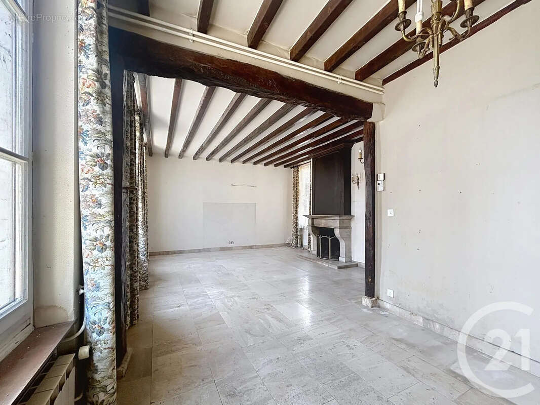 Maison à SAINT-AMAND-SUR-FION