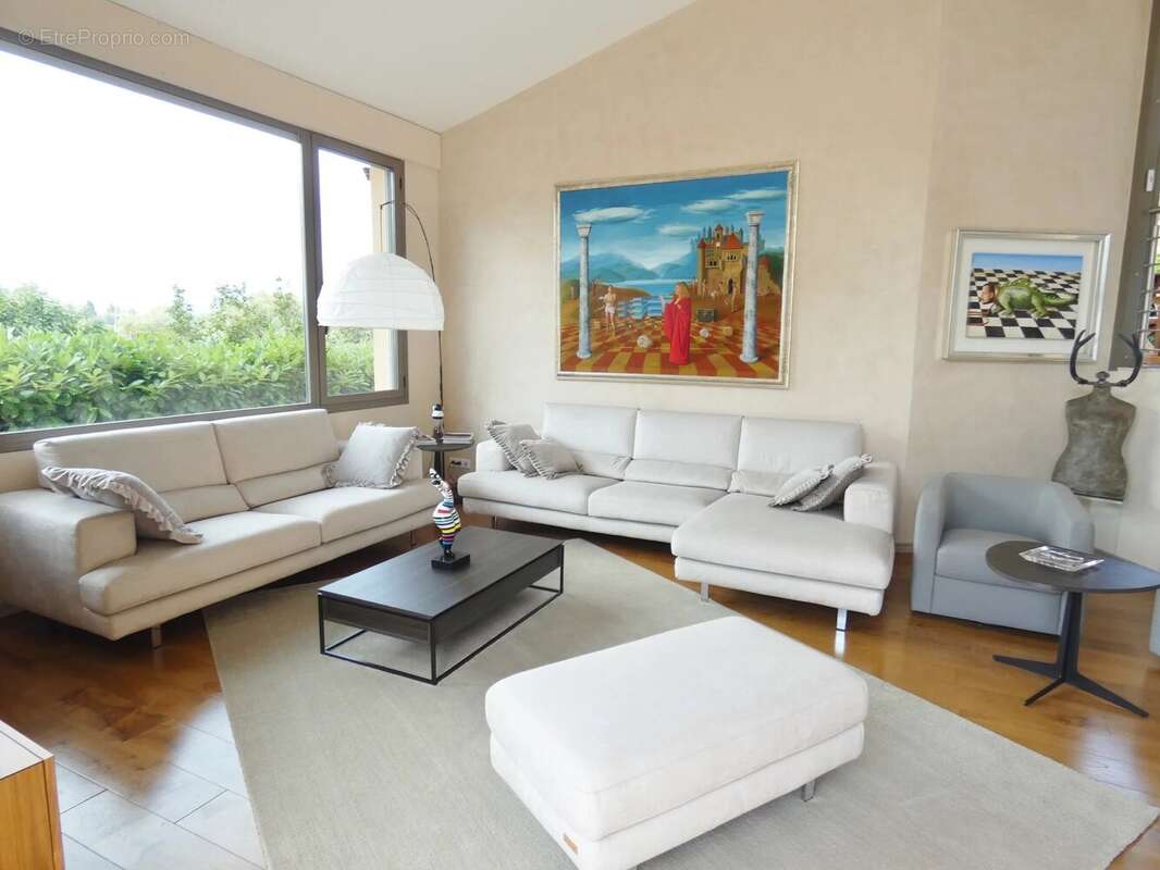 Maison à MOUGINS