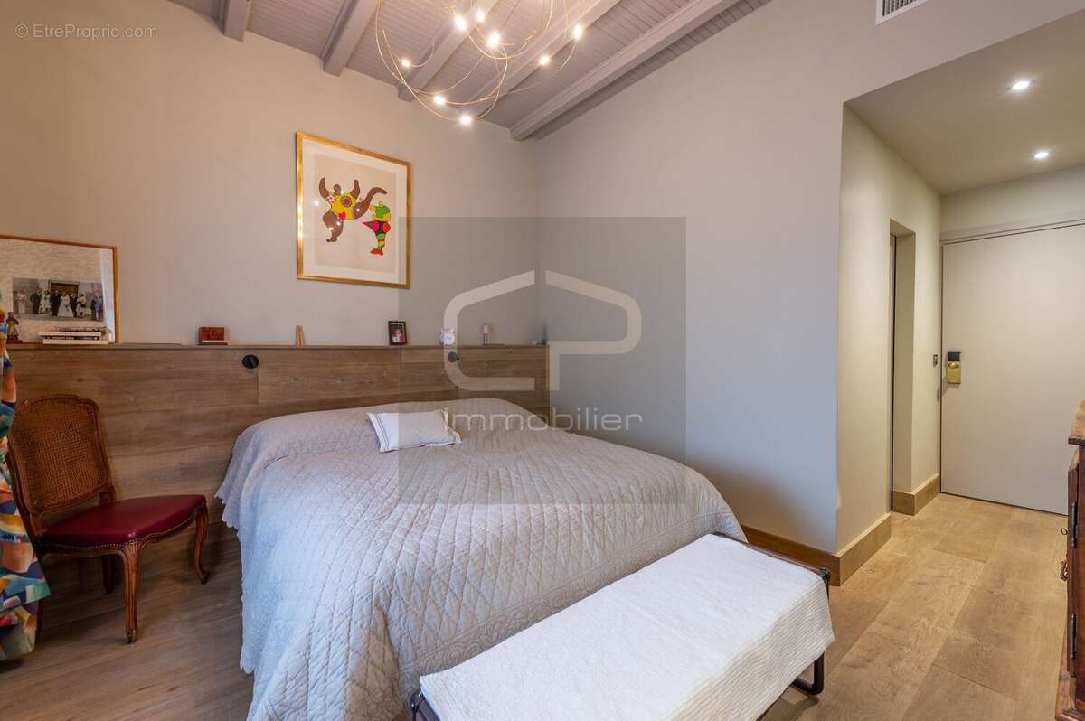 Appartement à VEYRIER-DU-LAC