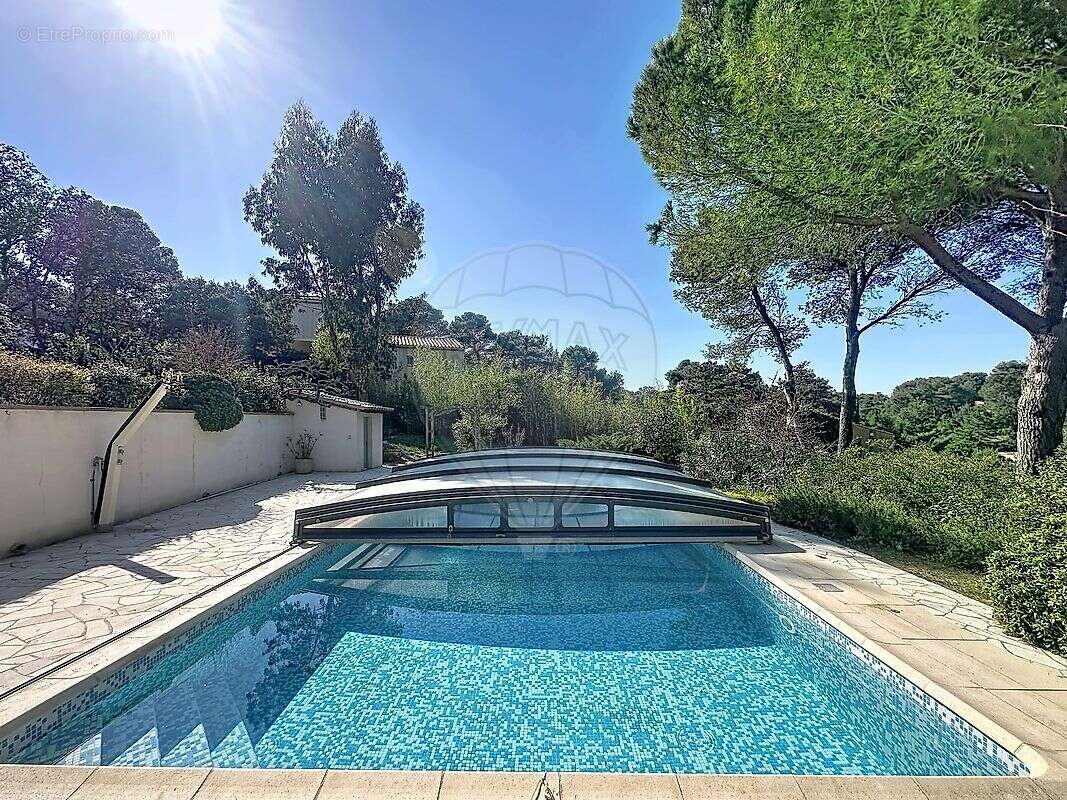 Maison à CAVEIRAC