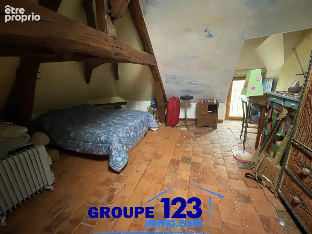 Au coeur de la Puisaye touristique, double longère de 390 m2 sur terrain de 2413m2 au calme - photo 14